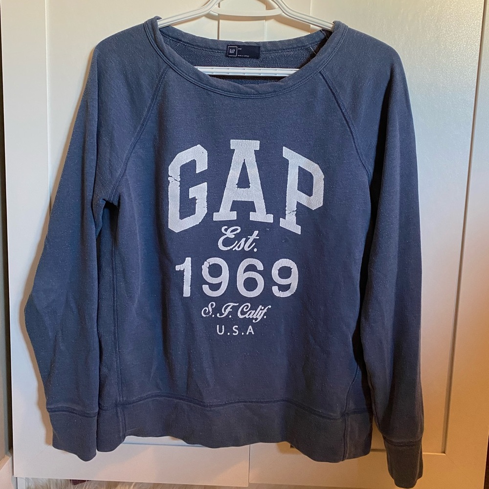 2/$30 ⚡️ - SWEATER | Women’s Gap size small